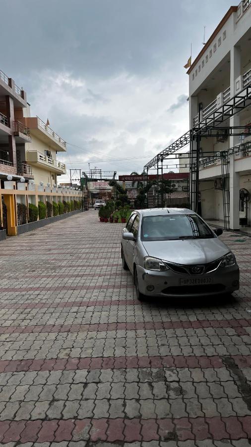 Mangalam Grand Hotell Lucknow Eksteriør bilde