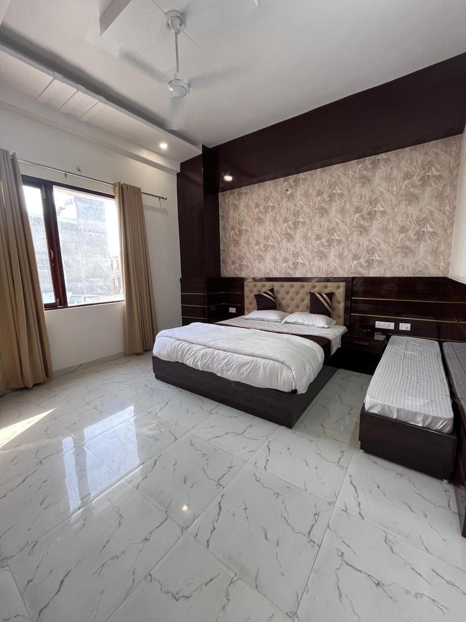 Mangalam Grand Hotell Lucknow Eksteriør bilde